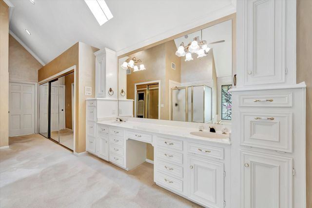 2019 Spring Field Road, Houston, TX 77062