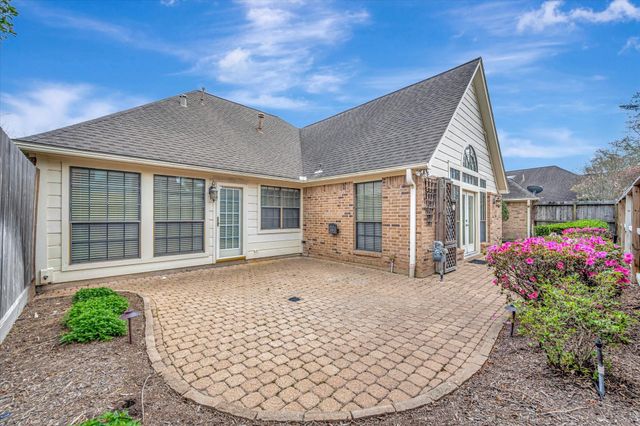 2019 Spring Field Road, Houston, TX 77062
