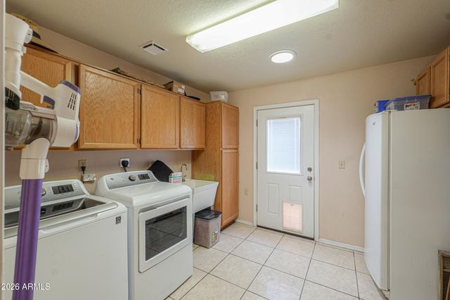 14975 S OAKMONT Drive, Arizona City, AZ 85123