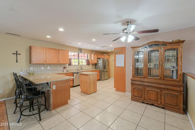 14975 S OAKMONT Drive, Arizona City, AZ 85123