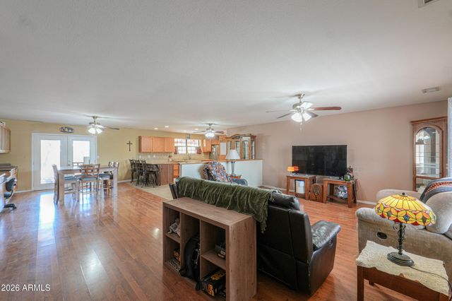 14975 S OAKMONT Drive, Arizona City, AZ 85123
