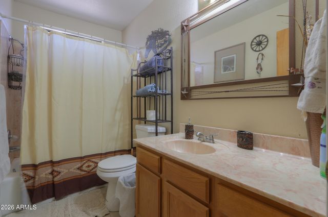 14975 S OAKMONT Drive, Arizona City, AZ 85123