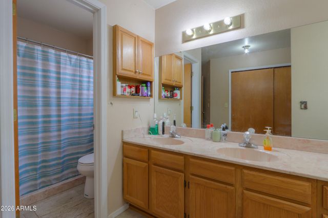 14975 S OAKMONT Drive, Arizona City, AZ 85123