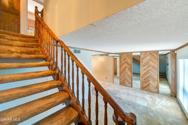 2929 W Avenue J4, Lancaster, CA 93536