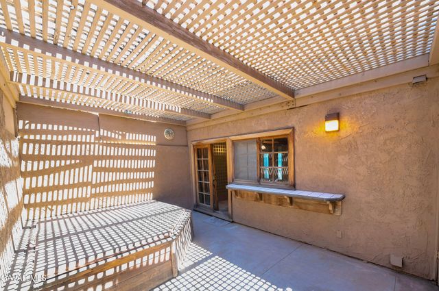 2929 W Avenue J4, Lancaster, CA 93536