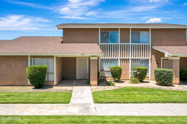 2929 W Avenue J4, Lancaster, CA 93536