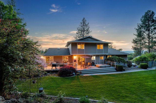 2205 S Conklin Rd, Veradale, WA 99037