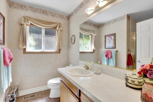 2205 S Conklin Rd, Veradale, WA 99037