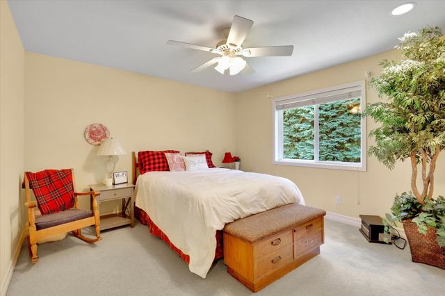 2205 S Conklin Rd, Veradale, WA 99037