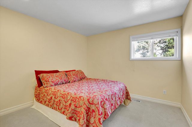 2205 S Conklin Rd, Veradale, WA 99037