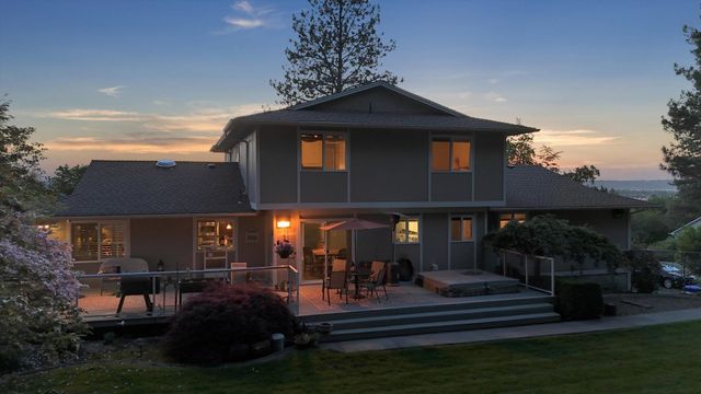 2205 S Conklin Rd, Veradale, WA 99037