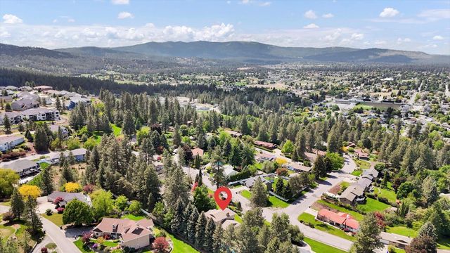 2205 S Conklin Rd, Veradale, WA 99037