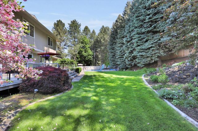 2205 S Conklin Rd, Veradale, WA 99037