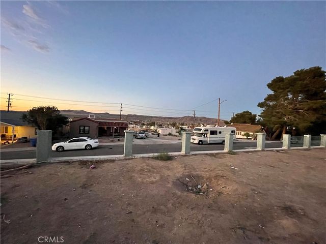 226 E Fredricks, Barstow, CA 92311