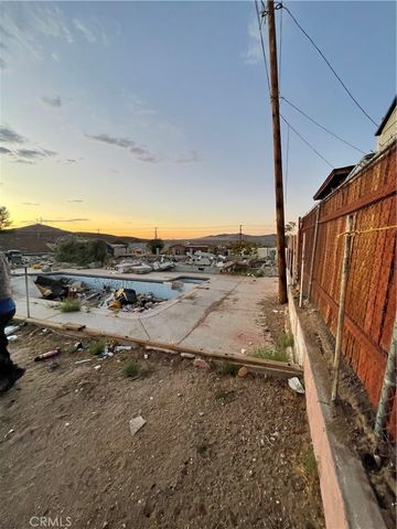 226 E Fredricks, Barstow, CA 92311