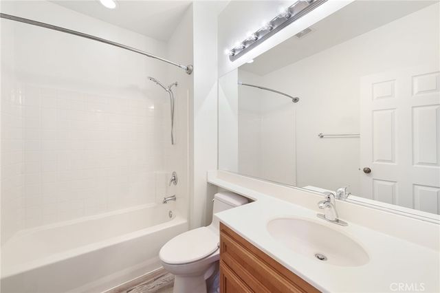 300 Dewdrop, Irvine, CA 92603