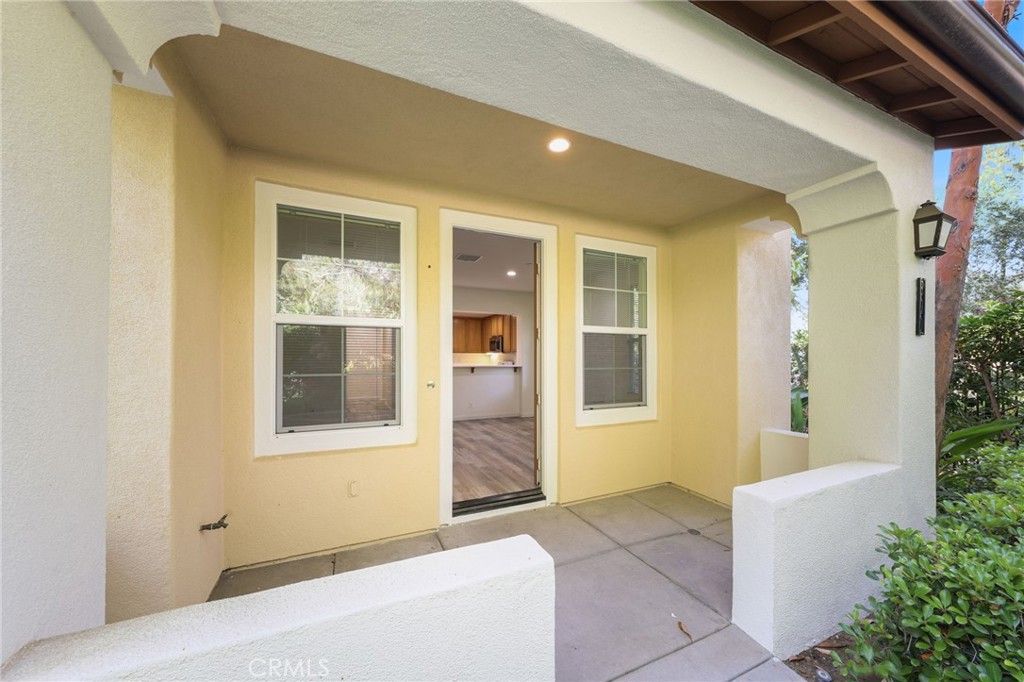 300 Dewdrop, Irvine, CA 92603