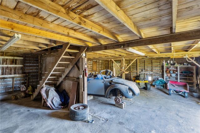 9471 Deardoff Road, Franklin, OH 45005