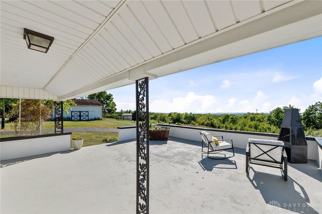 9471 Deardoff Road, Franklin, OH 45005