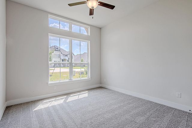 177 Peninsula Point Drive, Montgomery, TX 77356