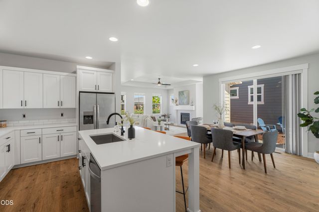 3757 NE Petrosa Avenue, Bend, OR 97701