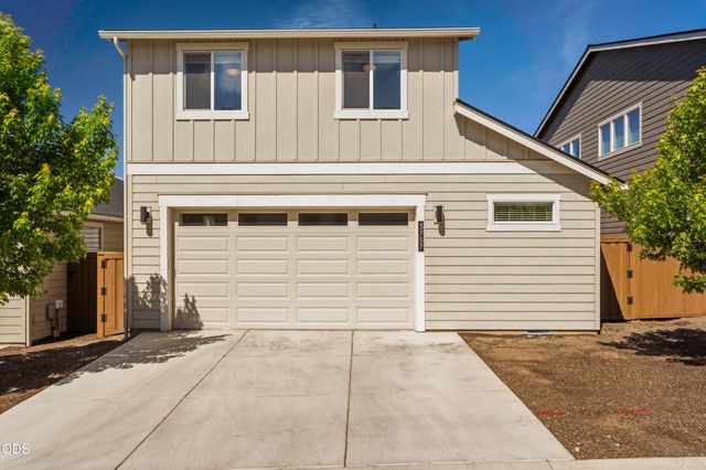 3757 NE Petrosa Avenue, Bend, OR 97701