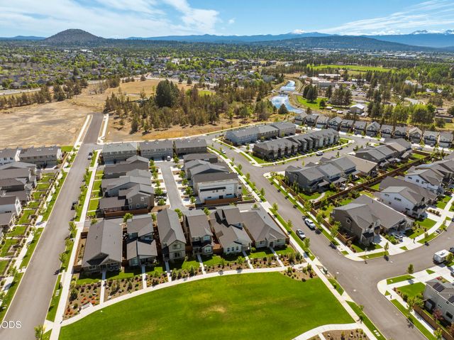 3757 NE Petrosa Avenue, Bend, OR 97701