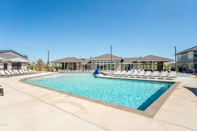 3757 NE Petrosa Avenue, Bend, OR 97701