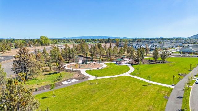 3757 NE Petrosa Avenue, Bend, OR 97701