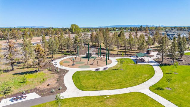3757 NE Petrosa Avenue, Bend, OR 97701
