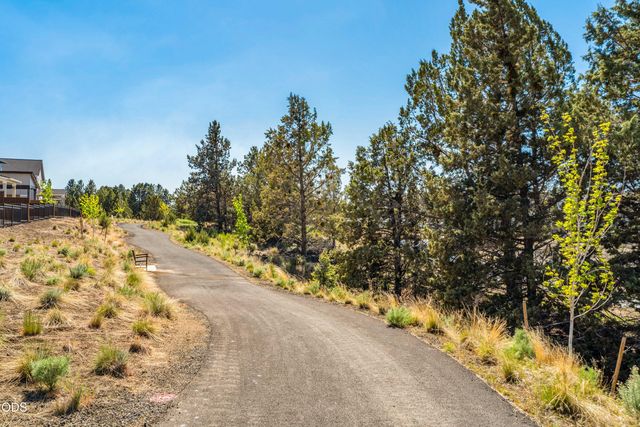 3757 NE Petrosa Avenue, Bend, OR 97701