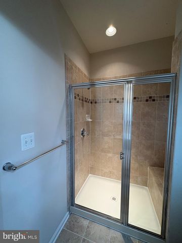 11707 EMERALD GREEN DR, Clarksburg, MD 20871