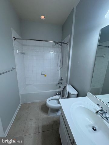 11707 EMERALD GREEN DR, Clarksburg, MD 20871