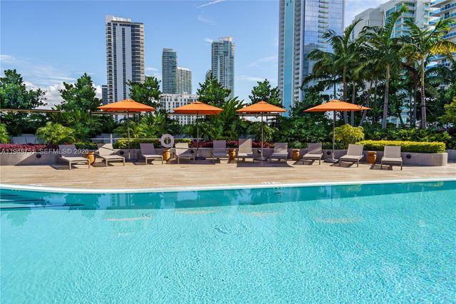 700 NE 24 PH5801, Miami, FL 33137