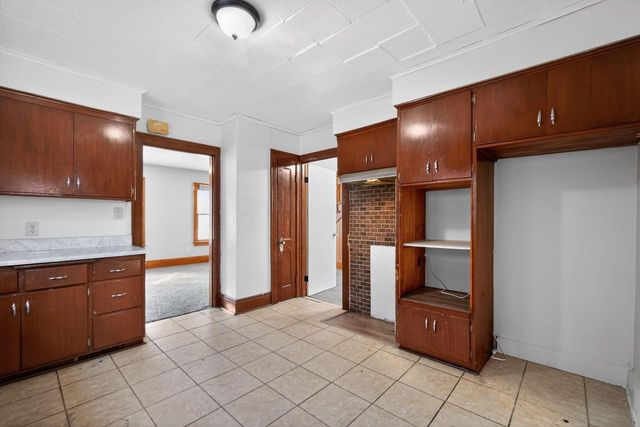 2840 N 58th STREET, Milwaukee, WI 53210