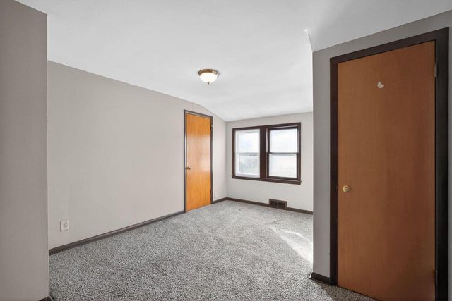 2840 N 58th STREET, Milwaukee, WI 53210