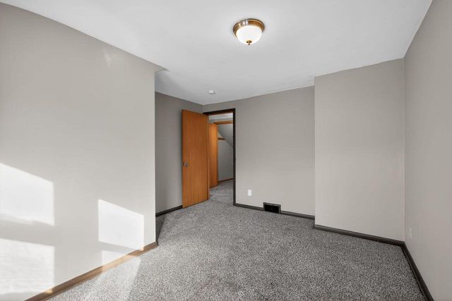 2840 N 58th STREET, Milwaukee, WI 53210