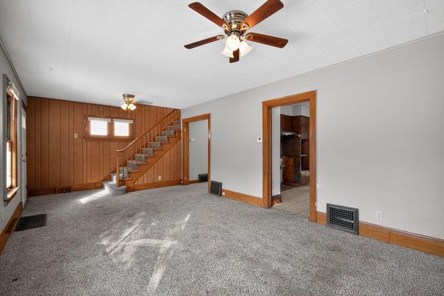 2840 N 58th STREET, Milwaukee, WI 53210