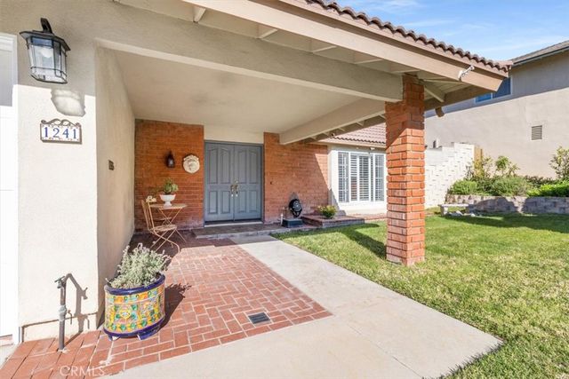 1241 Flintlock Rd, Diamond Bar, CA 91765