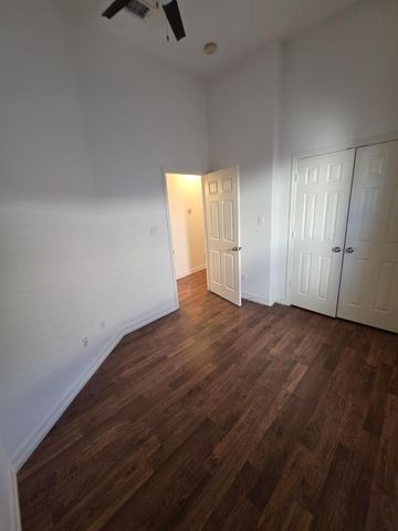 16020 Fountainview Drive 17, Montgomery, TX 77356