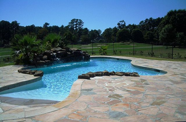 16020 Fountainview Drive 17, Montgomery, TX 77356