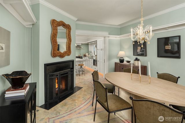 2307 Broadway E, Seattle, WA 98102