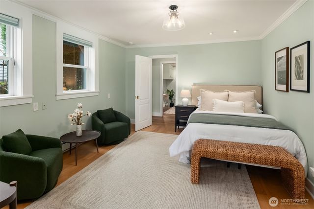 2307 Broadway E, Seattle, WA 98102