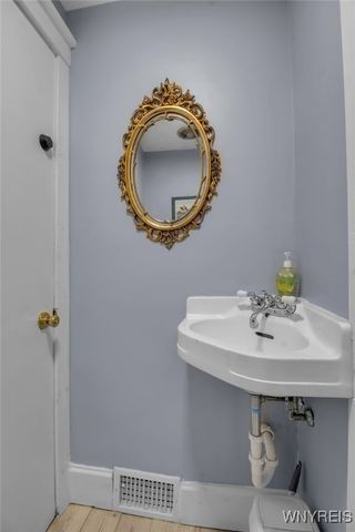 189 Niagara Falls Boulevard, Amherst, NY 14226