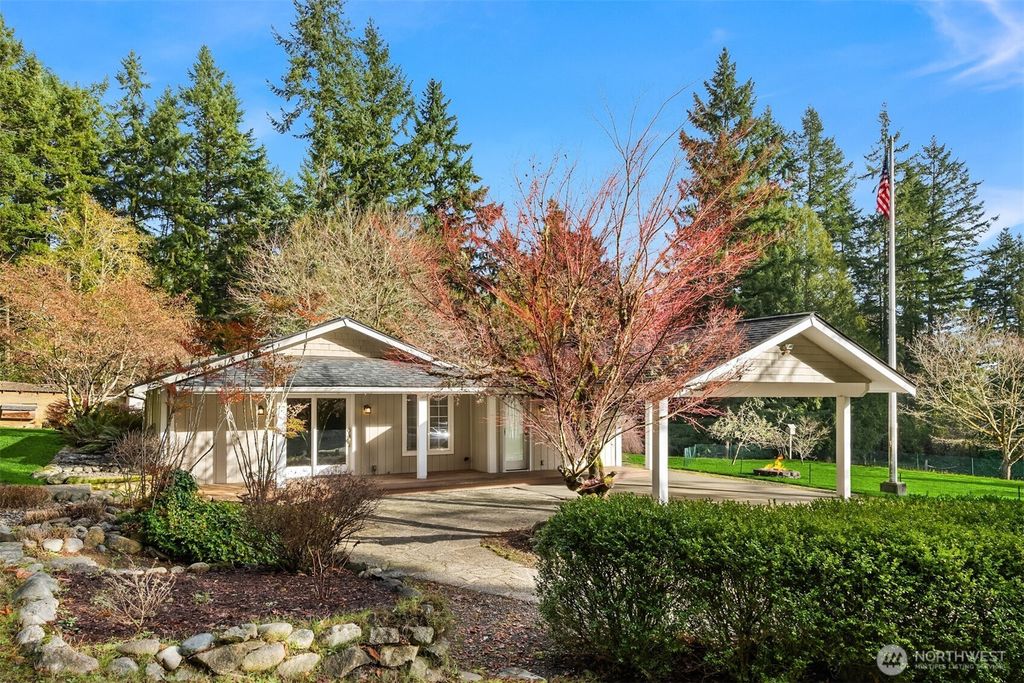 12620 Old Military Road, Poulsbo, WA 98370