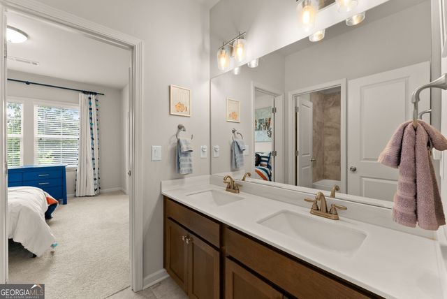 7066 Tree House Way, Flowery Branch, GA 30542
