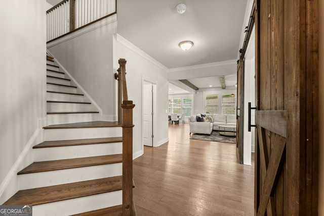 7066 Tree House Way, Flowery Branch, GA 30542