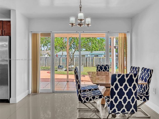 4401 Johnson St, Hollywood, FL 33021