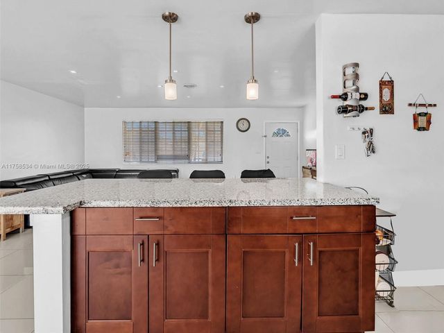 4401 Johnson St, Hollywood, FL 33021