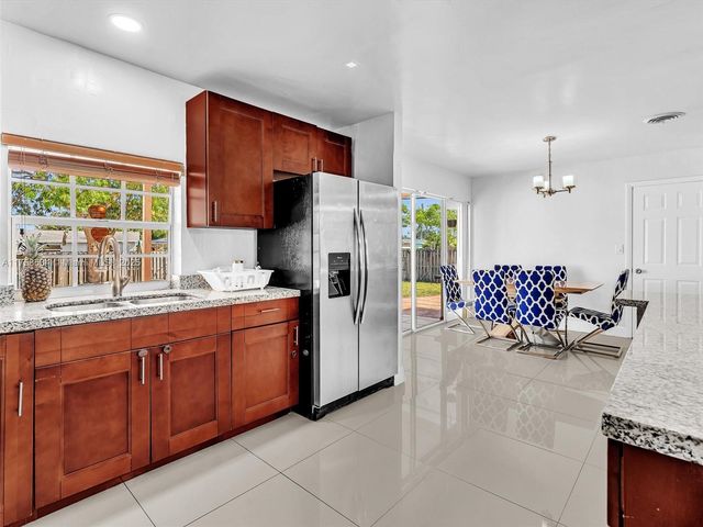 4401 Johnson St, Hollywood, FL 33021